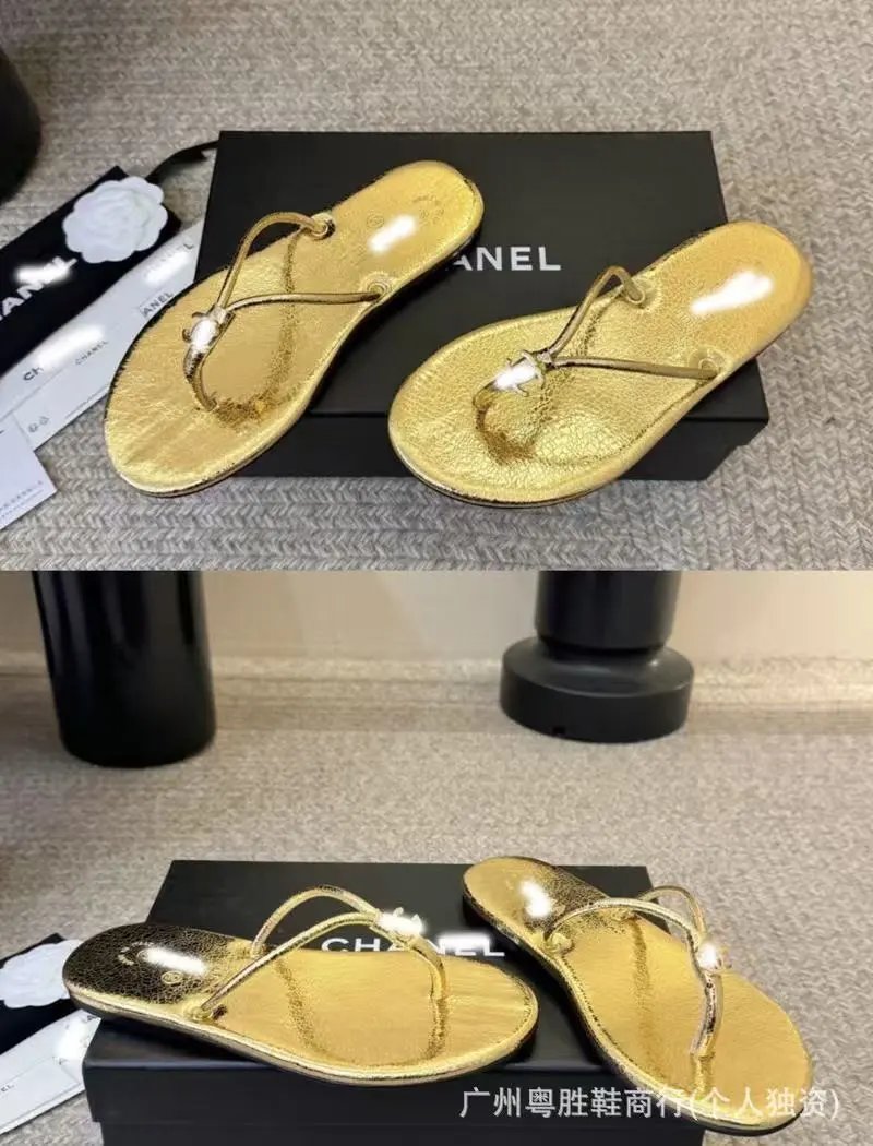 Chanel Sandals Flat thong with double-C embellishment — 9