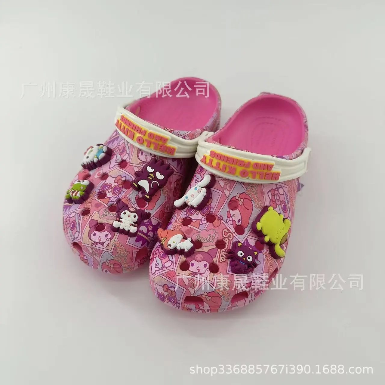 Crocs Slippers Camouflage clog with ape-themed charms — 14