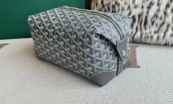 Goyard Travel Bags Goyardine Monogram Zip Cosmetic Pouch with Wrist Strap — 18 (25*12*12cm)
