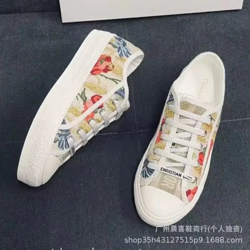Unbranded Sneakers Low-top lace-up platform canvas with embroidered letter-pattern panels — Flat bottom 5