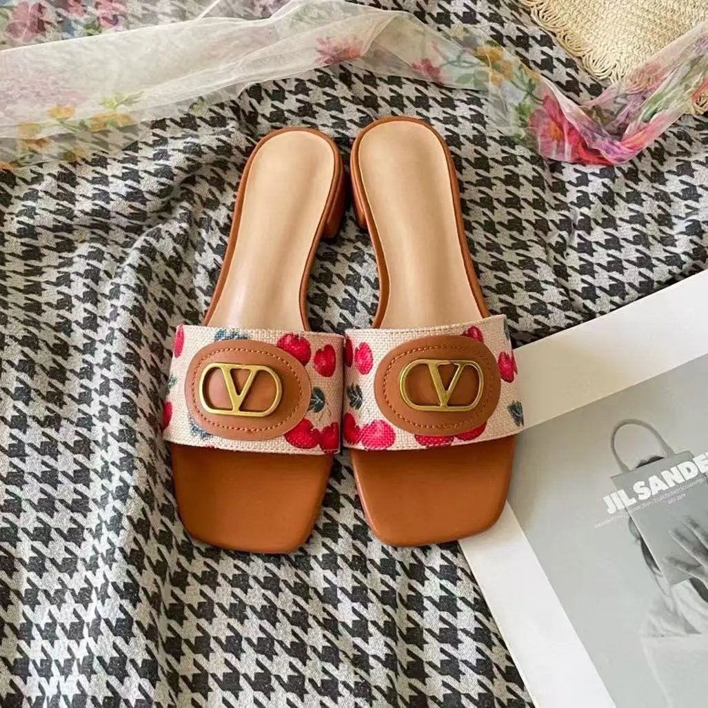 Unbranded Sandals Woven square-toe slide with triangle appliqué — 15