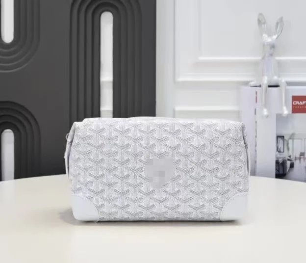 Goyard Travel Bags Goyardine Monogram Zip Cosmetic Pouch with Wrist Strap — 15 (25*12*12cm)