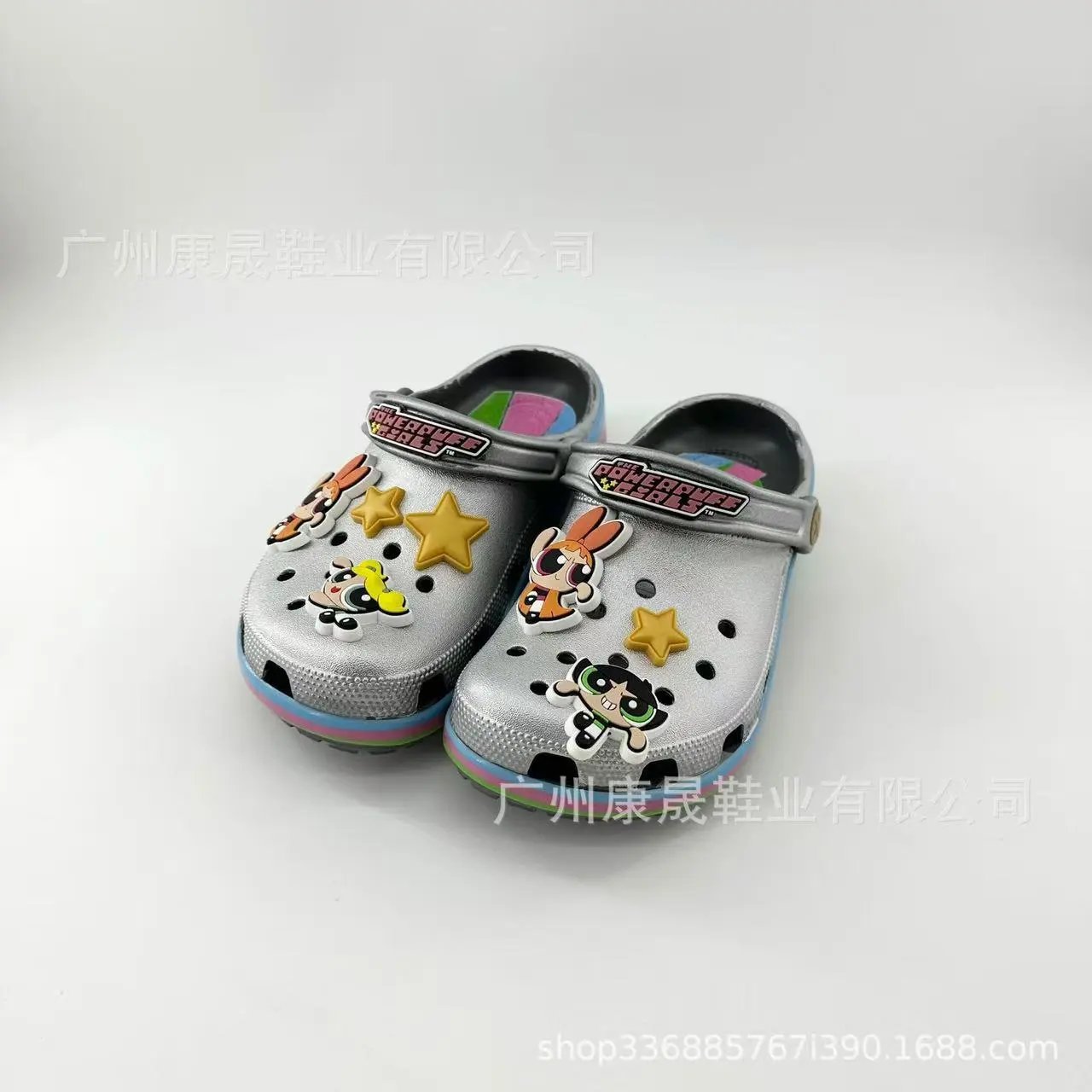 Crocs Slippers Camouflage clog with ape-themed charms — 11