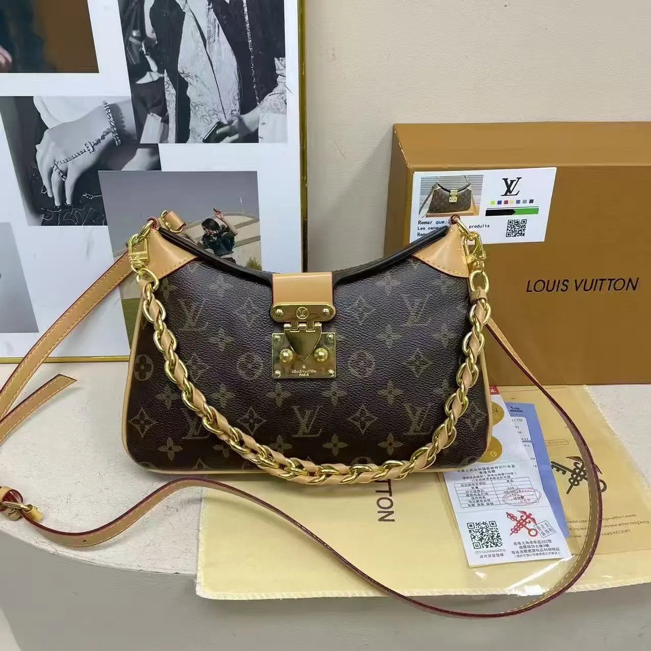38 (with inner mic, box, receipt, dust bag, color sticker)