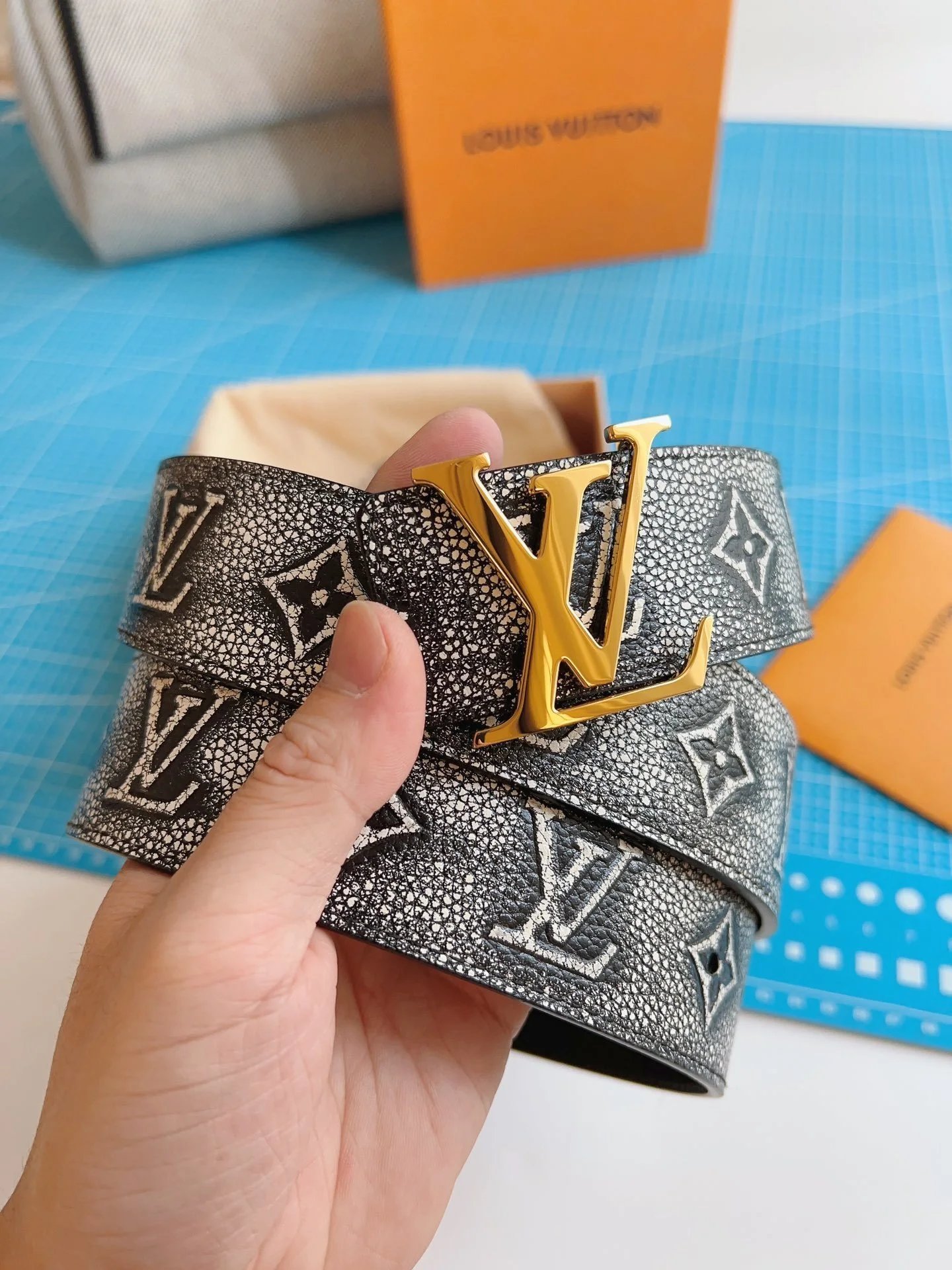 Classic hot-selling belts