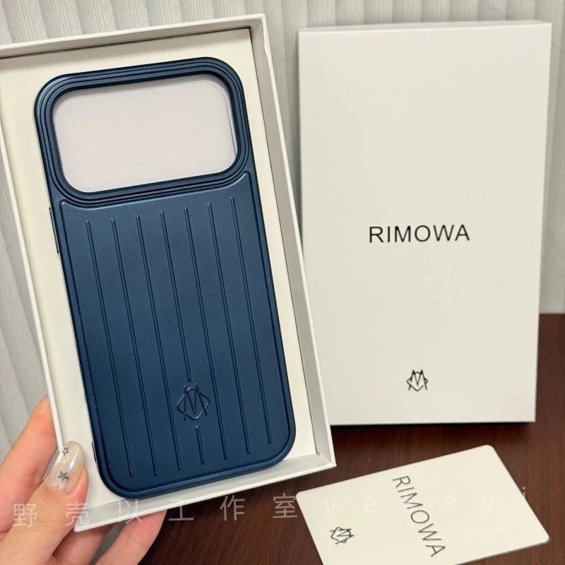 RIMOWA Travel Bags Ribbed hard-shell spinner luggage — 06