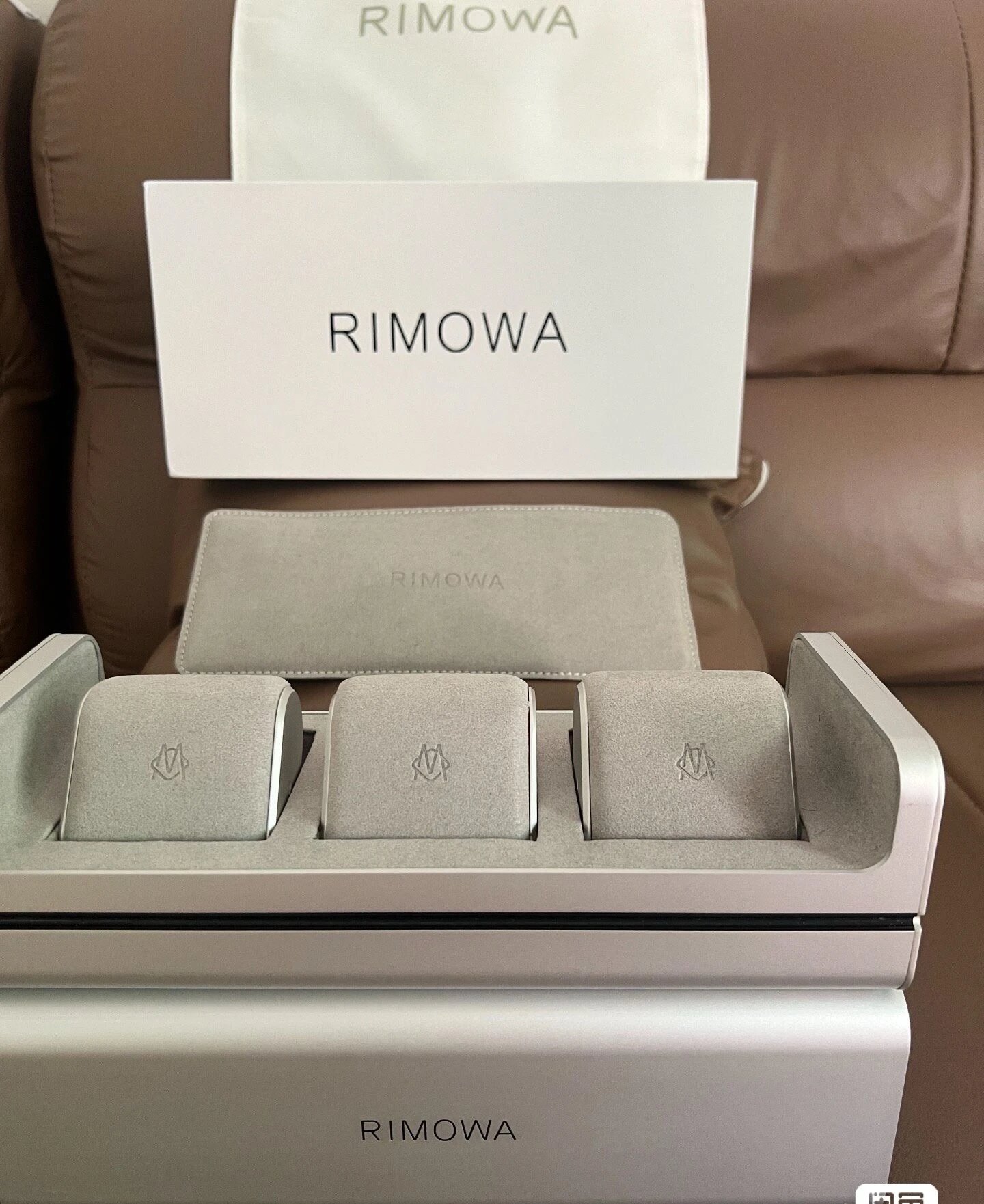 RIMOWA Travel Bags Ribbed hard-shell spinner luggage image 9