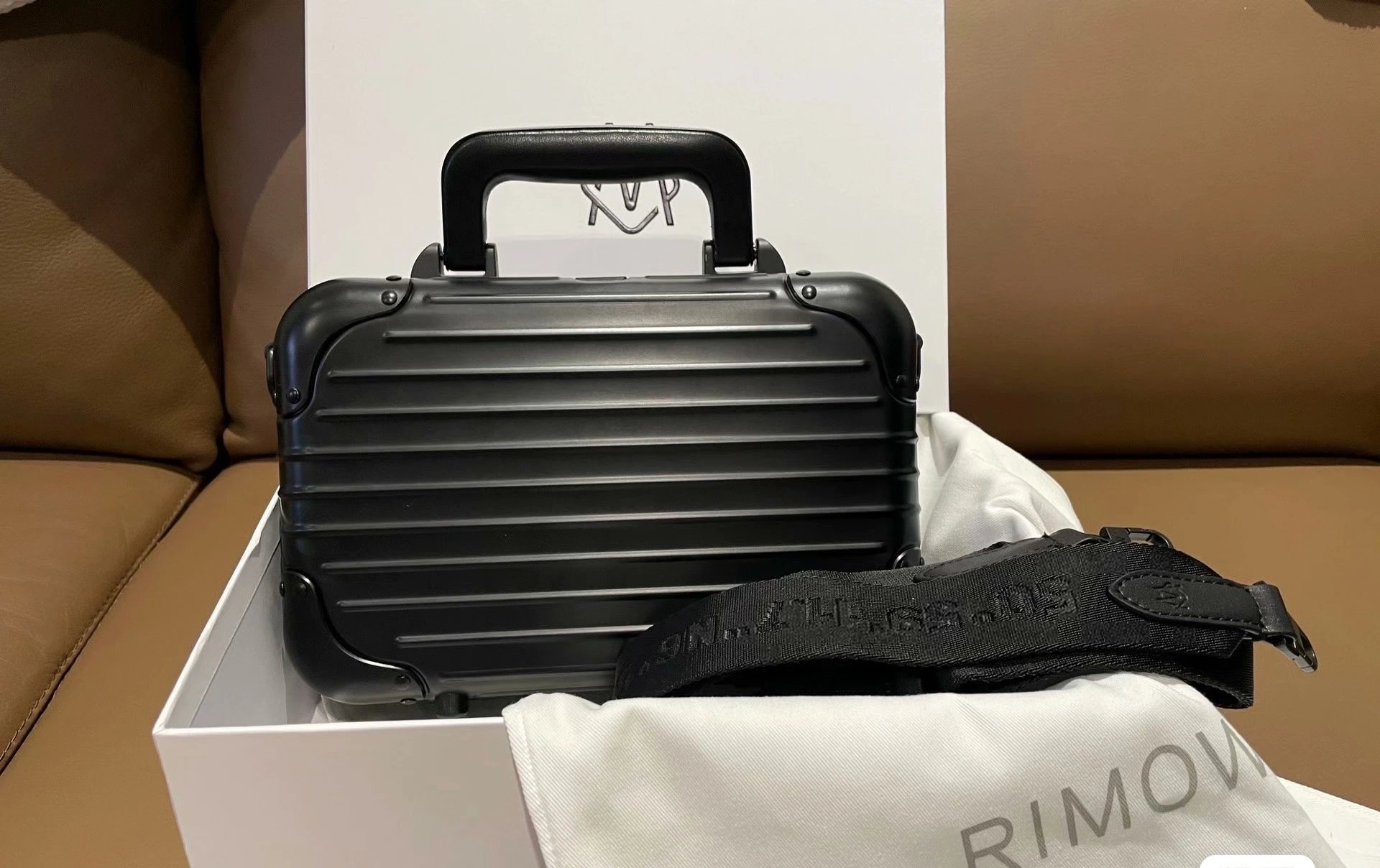 RIMOWA Travel Bags Ribbed hard-shell spinner luggage image 14