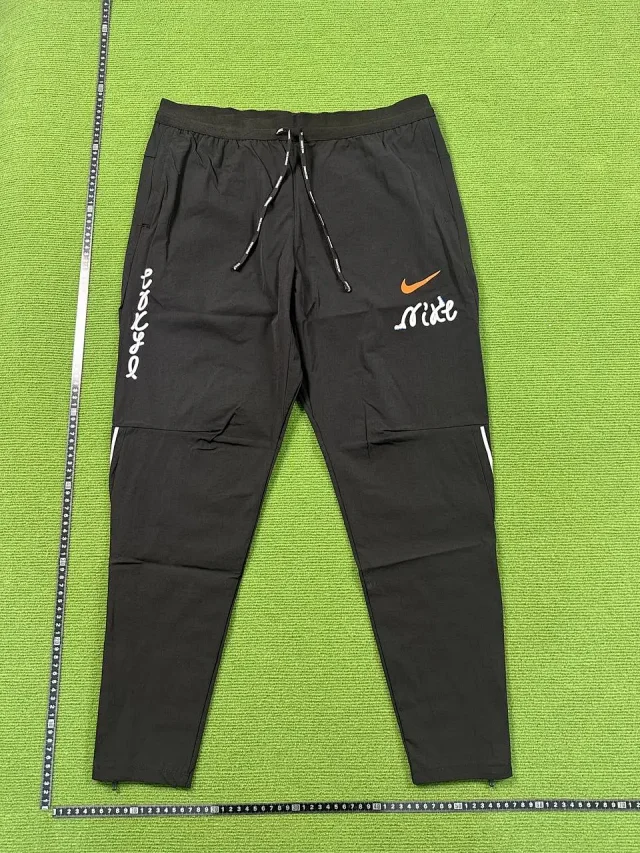 Nike Graphic short-sleeve T-shirt and drawstring shorts product detail image 9