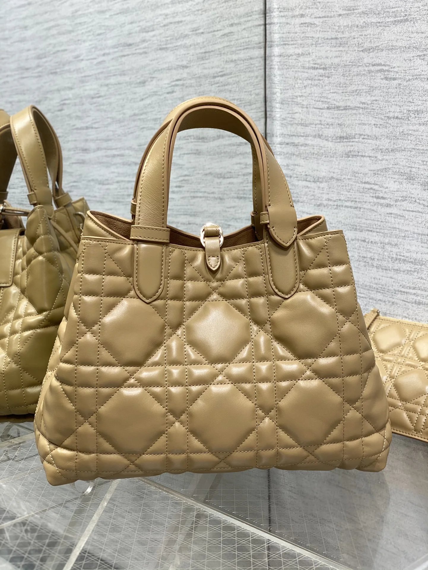 [TOP] C Toujours Kollektion Medium