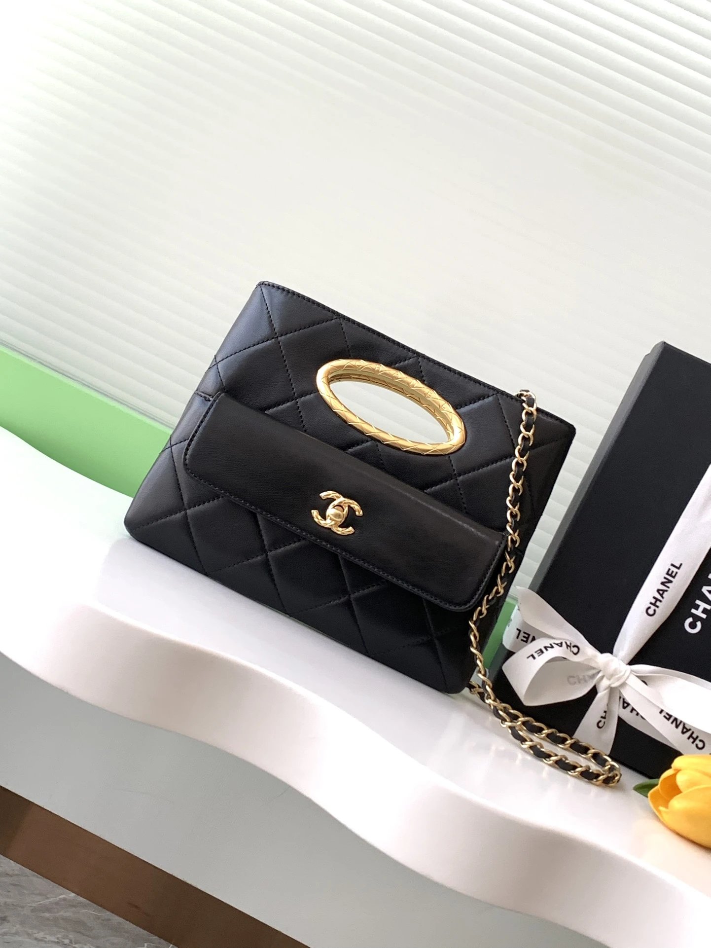 [TOP] 24b neue Abendtasche in Schwarz-Gold