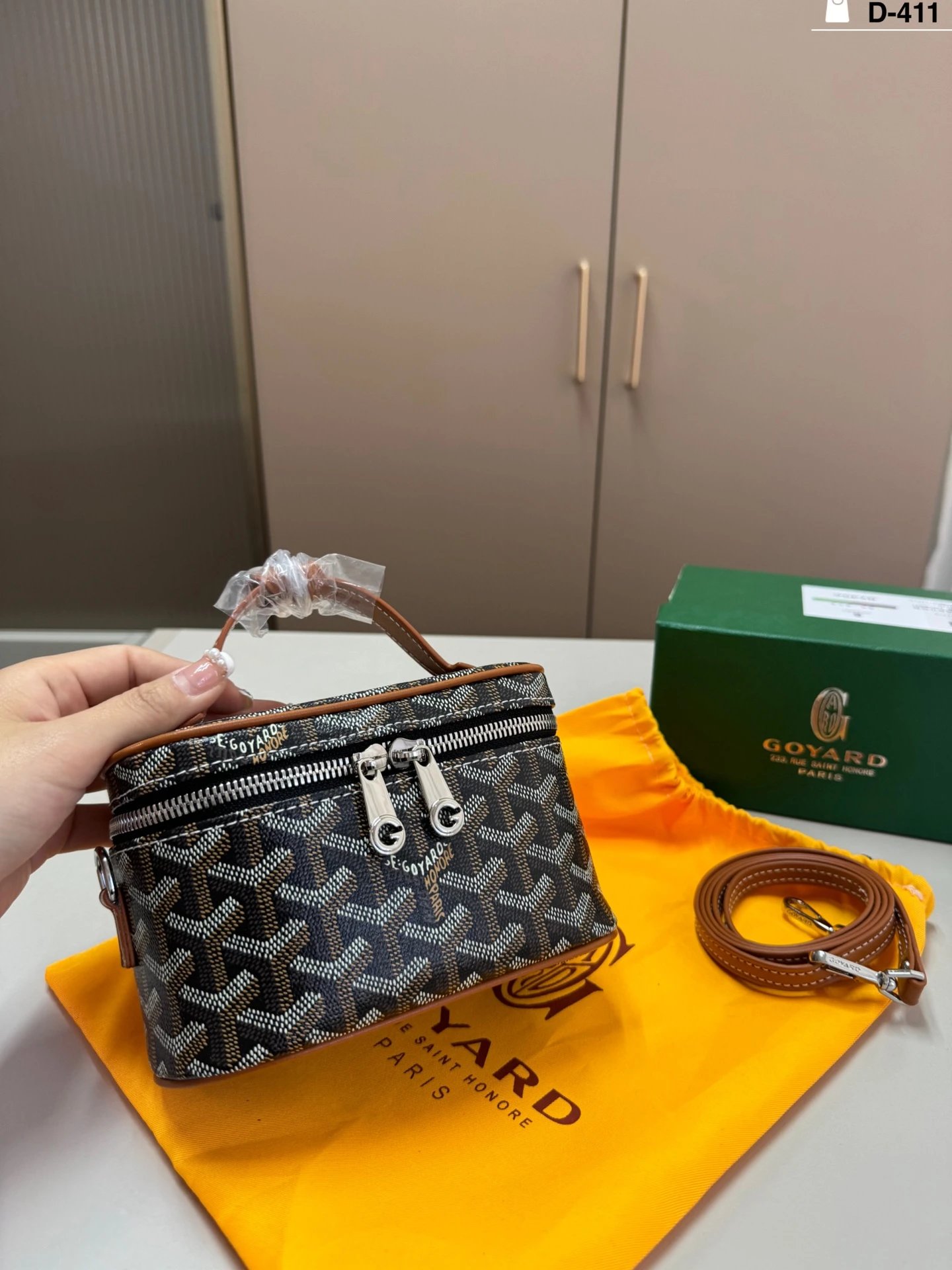 戈* Handtasche
