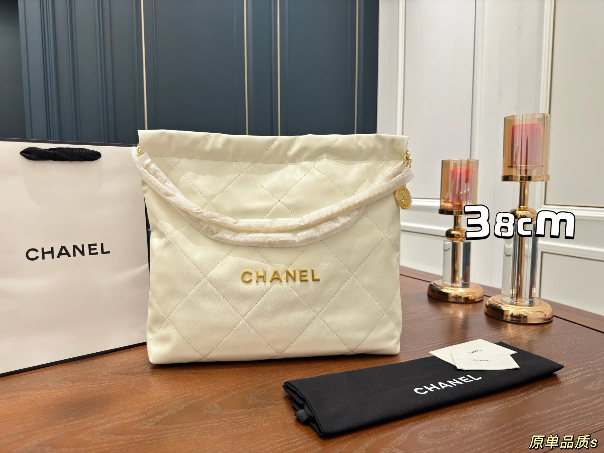 C*N Schultertasche