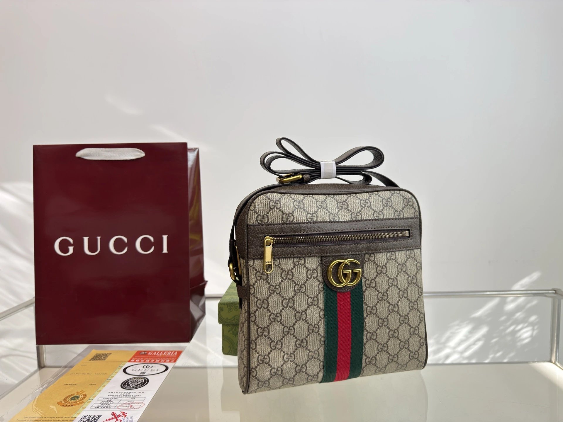 G*C Schultertasche mit Henkel