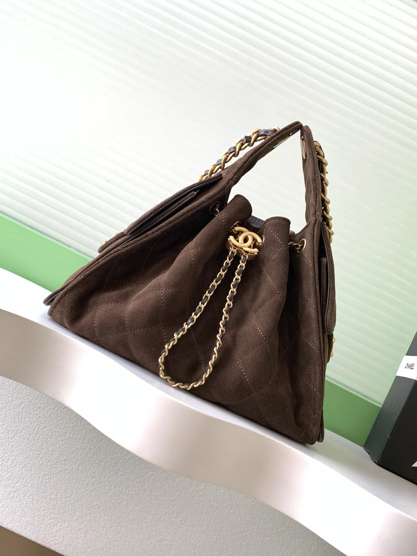[TOP] 25k Bag Camoscio Bottone Moneta d’Oro Vintage Borsa a Secchiello con Coulisse