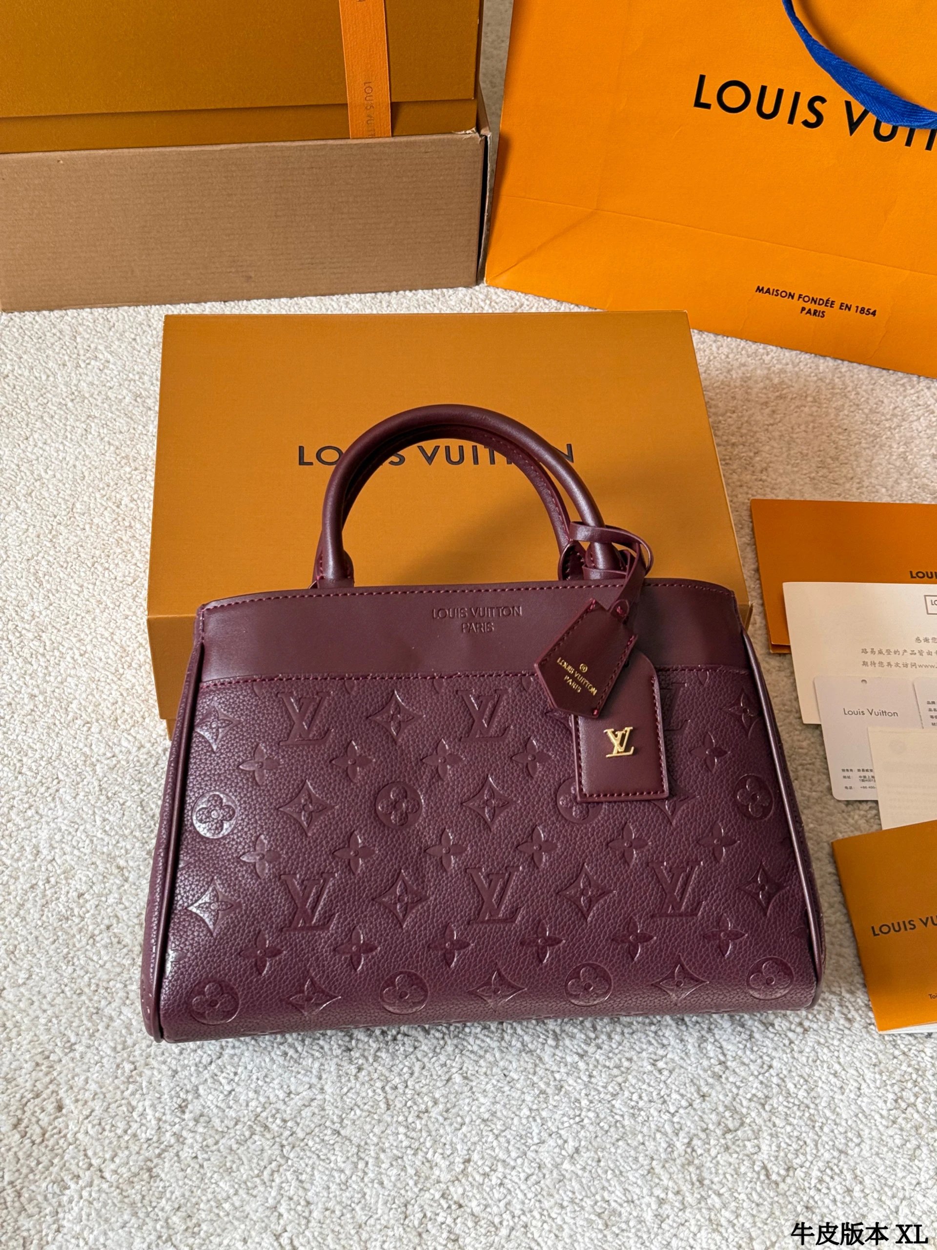 L* Bolsa de Mão de Couro