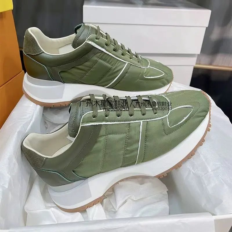 Unbranded Sneakers Low-top suede-panel gum sole — 22