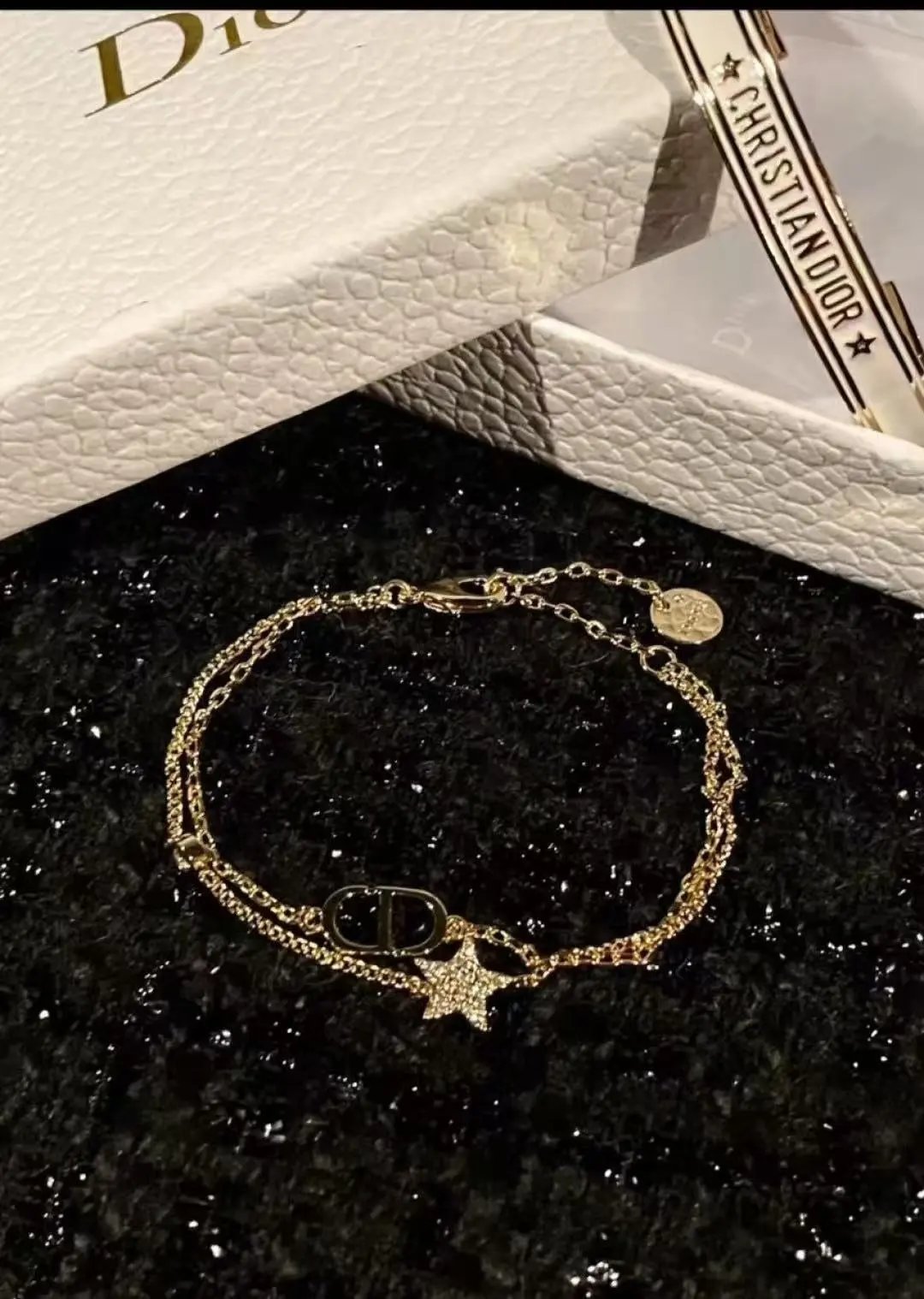 Louis Vuitton Jewelry Bracelet — 31