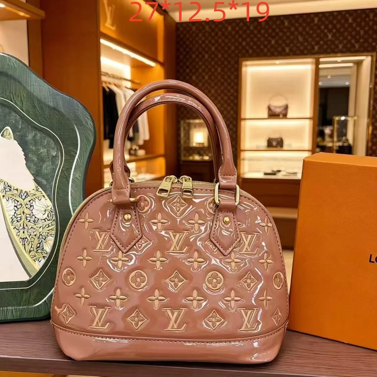 Louis Vuitton Multiple handbag models: 22927, 44579, 46203 — 23