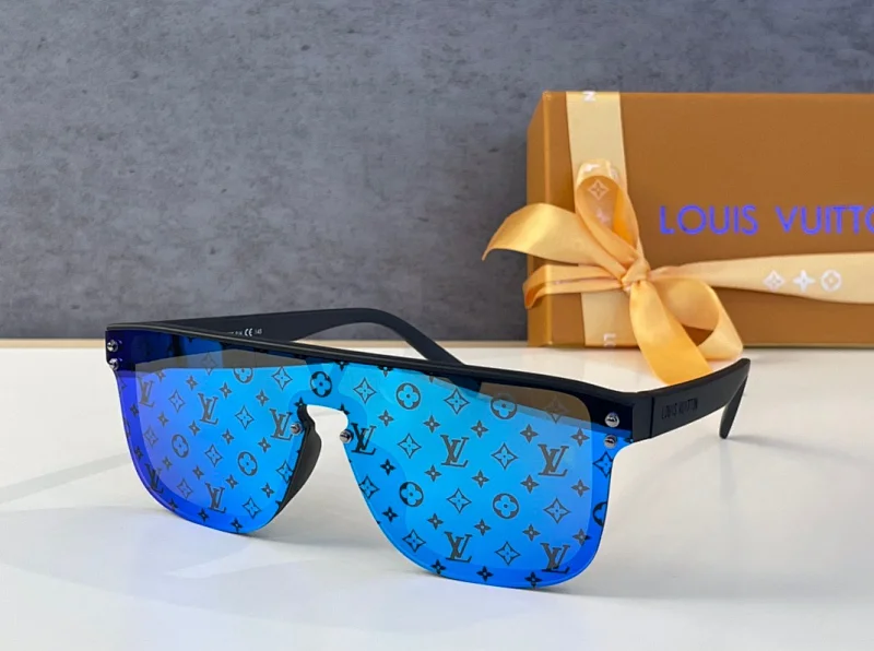 Louis Vuitton Eyewear Oversized shield sunglasses with Monogram print — 30