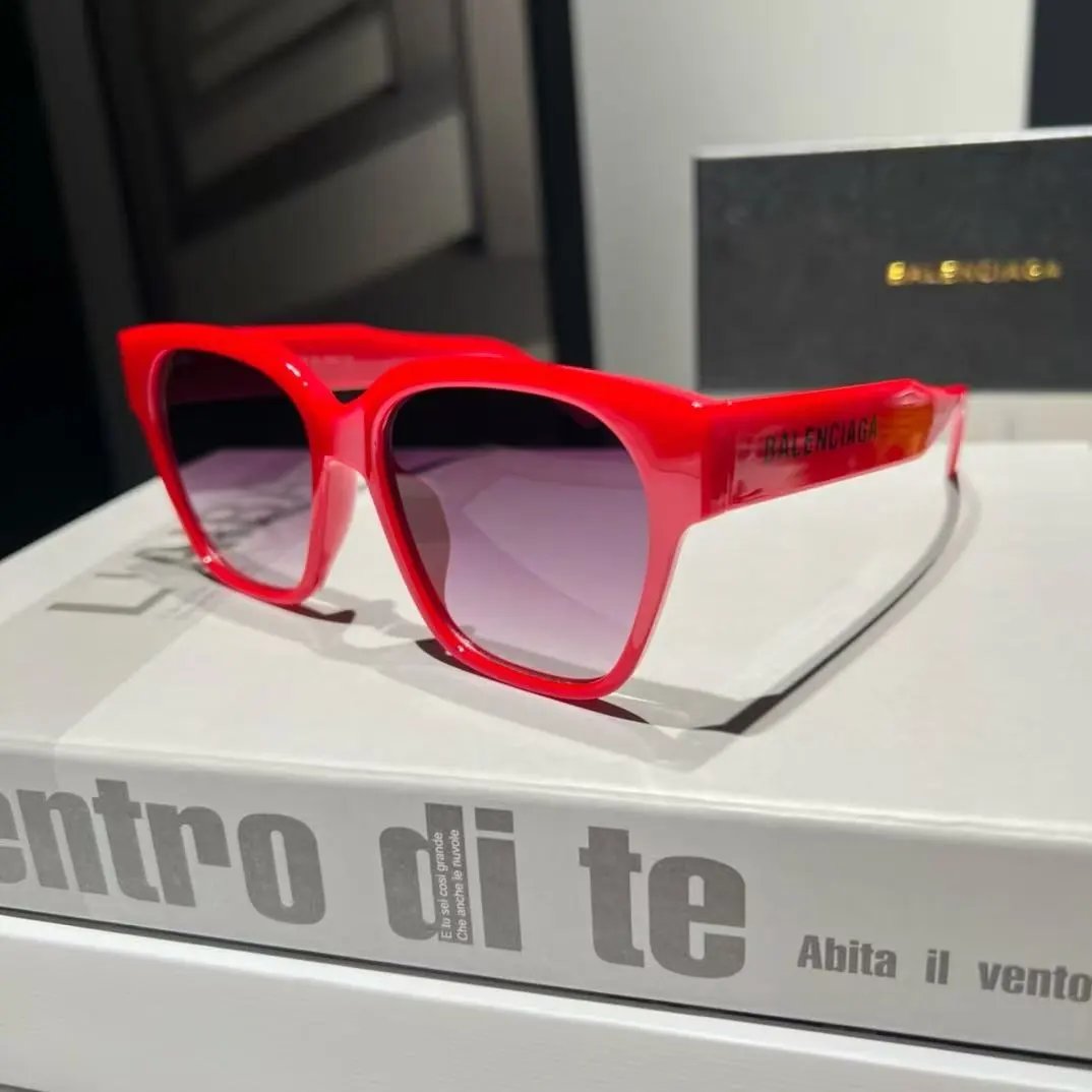 Balenciaga Eyewear Rectangular Logo Sunglasses image 11