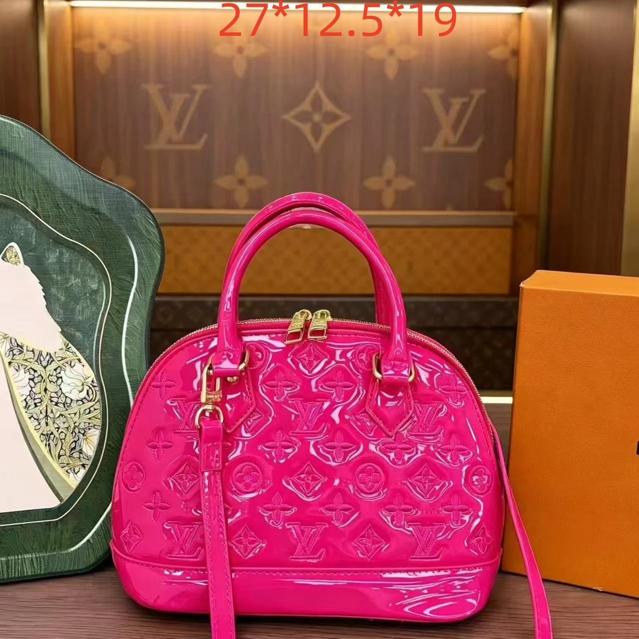 Louis Vuitton Multiple handbag models: 22927, 44579, 46203 — 25