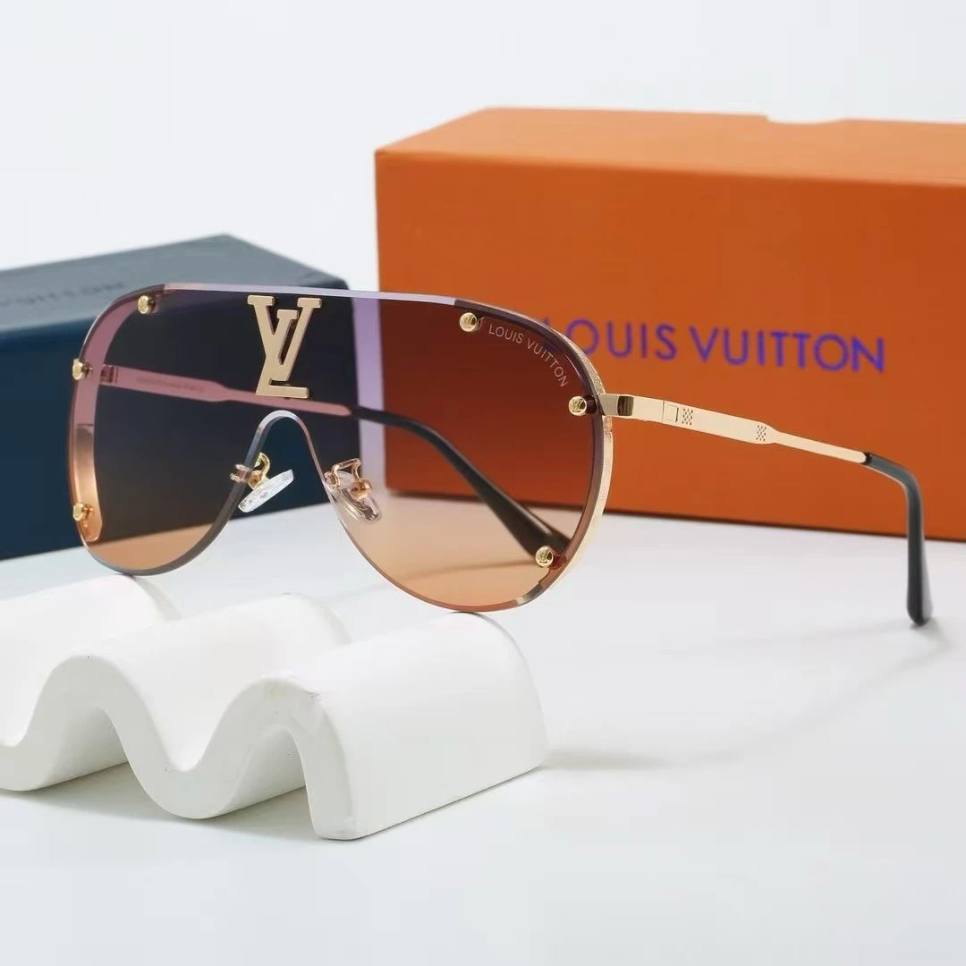 Louis Vuitton Eyewear Oversized shield sunglasses with Monogram print — 10