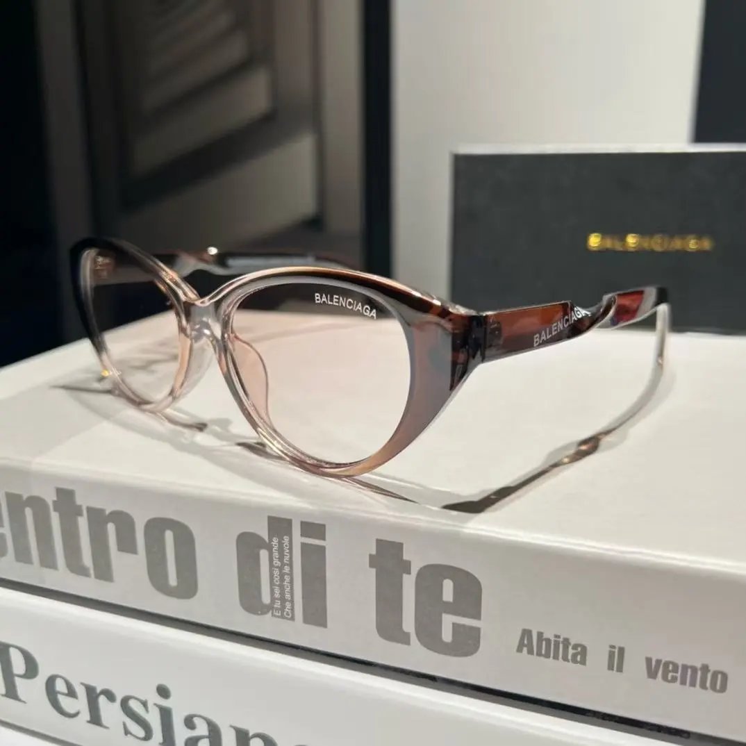Balenciaga Eyewear Rectangular Logo Sunglasses — 27