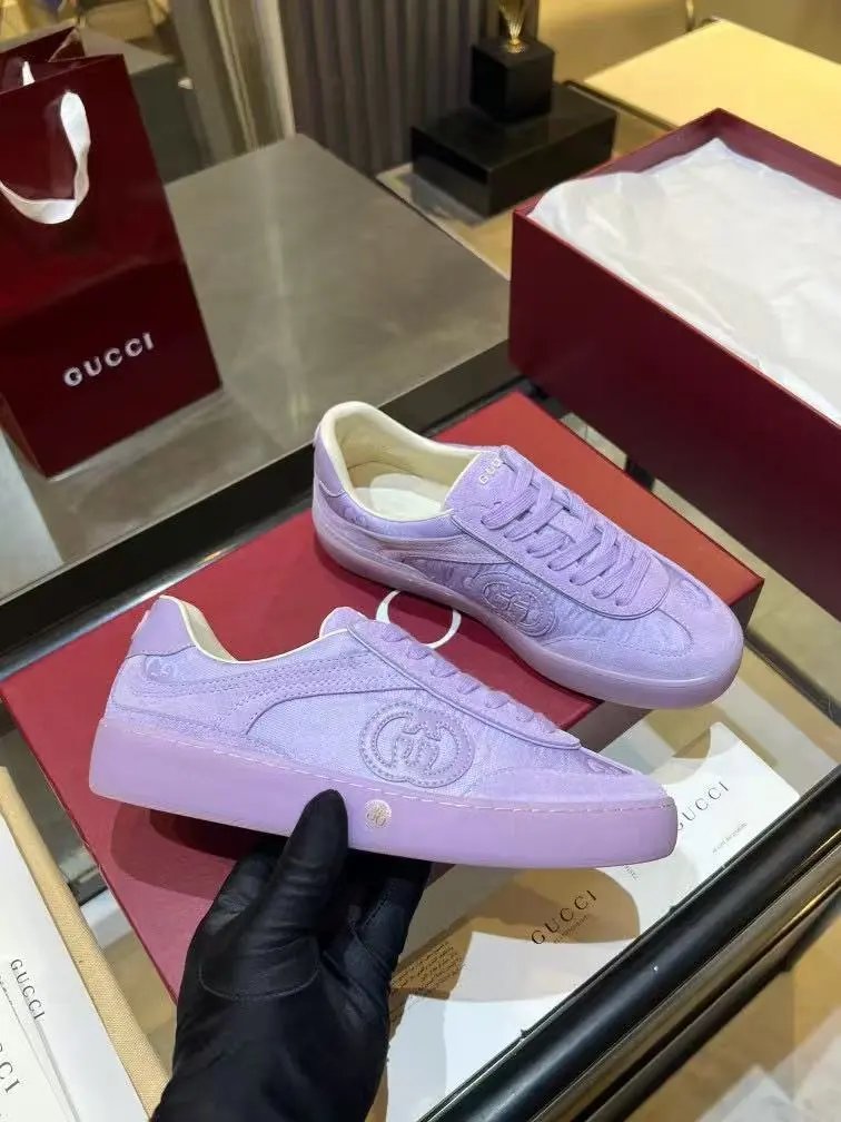 Gucci Sneakers Interlocking G low-top lace-up — 6