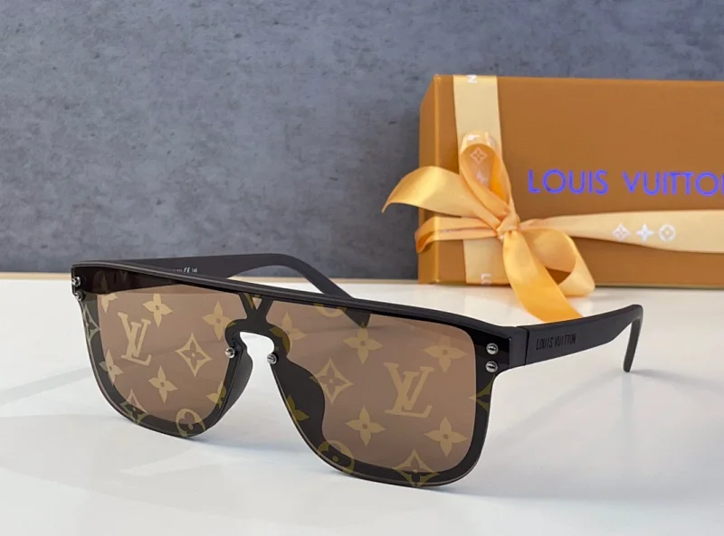 Louis Vuitton Eyewear Oversized shield sunglasses with Monogram print — 29