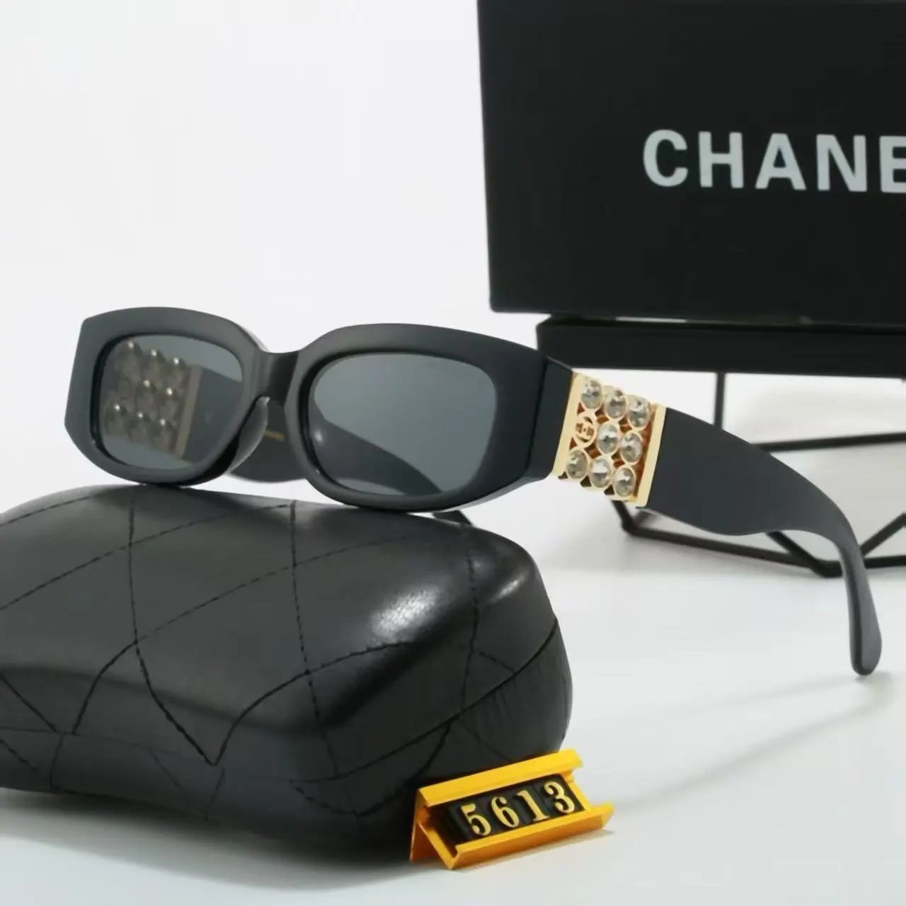 Chanel Eyewear Square-frame chain-detail sunglasses — 17