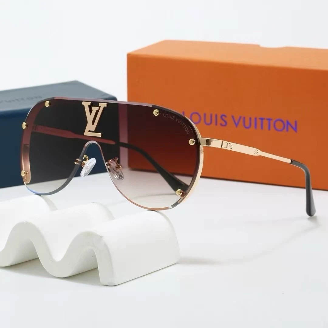 Louis Vuitton Eyewear Oversized shield sunglasses with Monogram print — 13