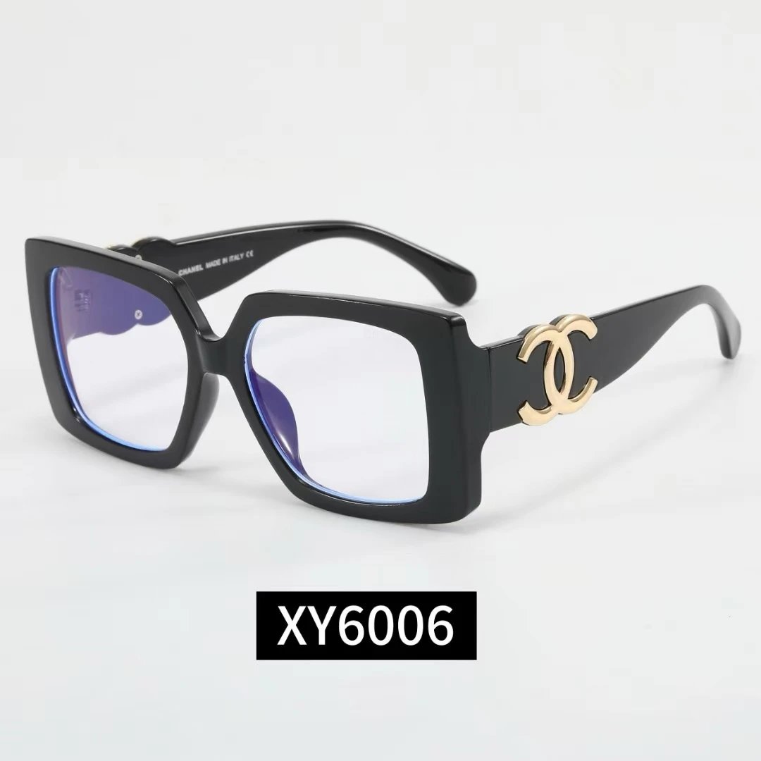 Chanel Eyewear Square-frame chain-detail sunglasses — 33