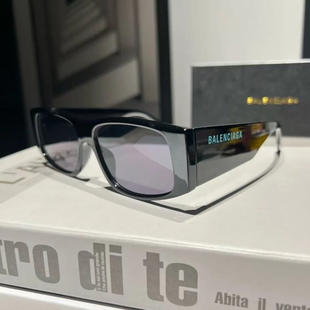 Balenciaga Eyewear Rectangular Logo Sunglasses image 8