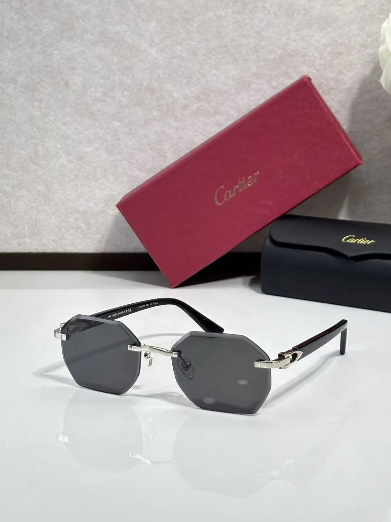 Cartier Eyewear 2011 Round Metal-Frame Sunglasses — XZ017