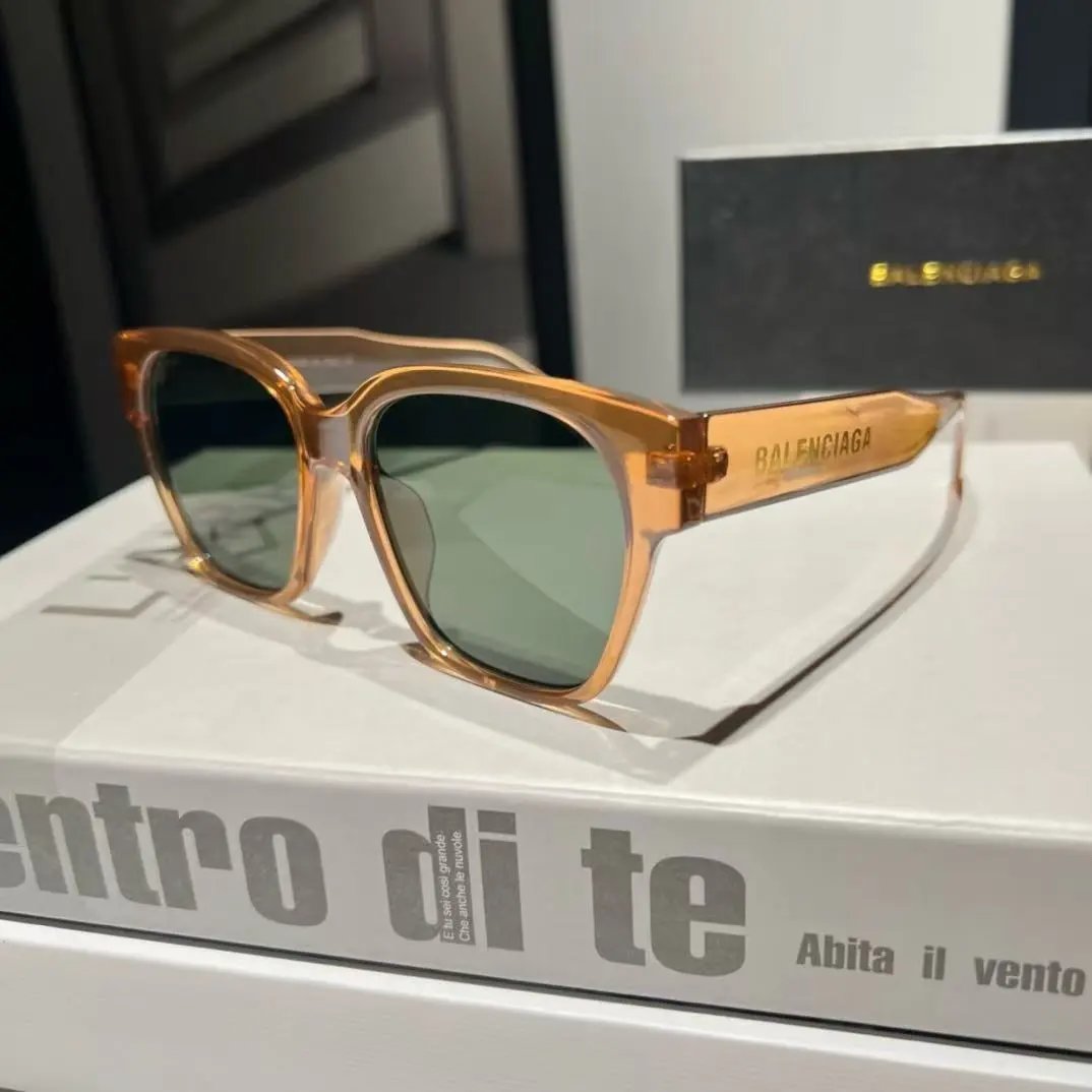 Balenciaga Eyewear Rectangular Logo Sunglasses image 10