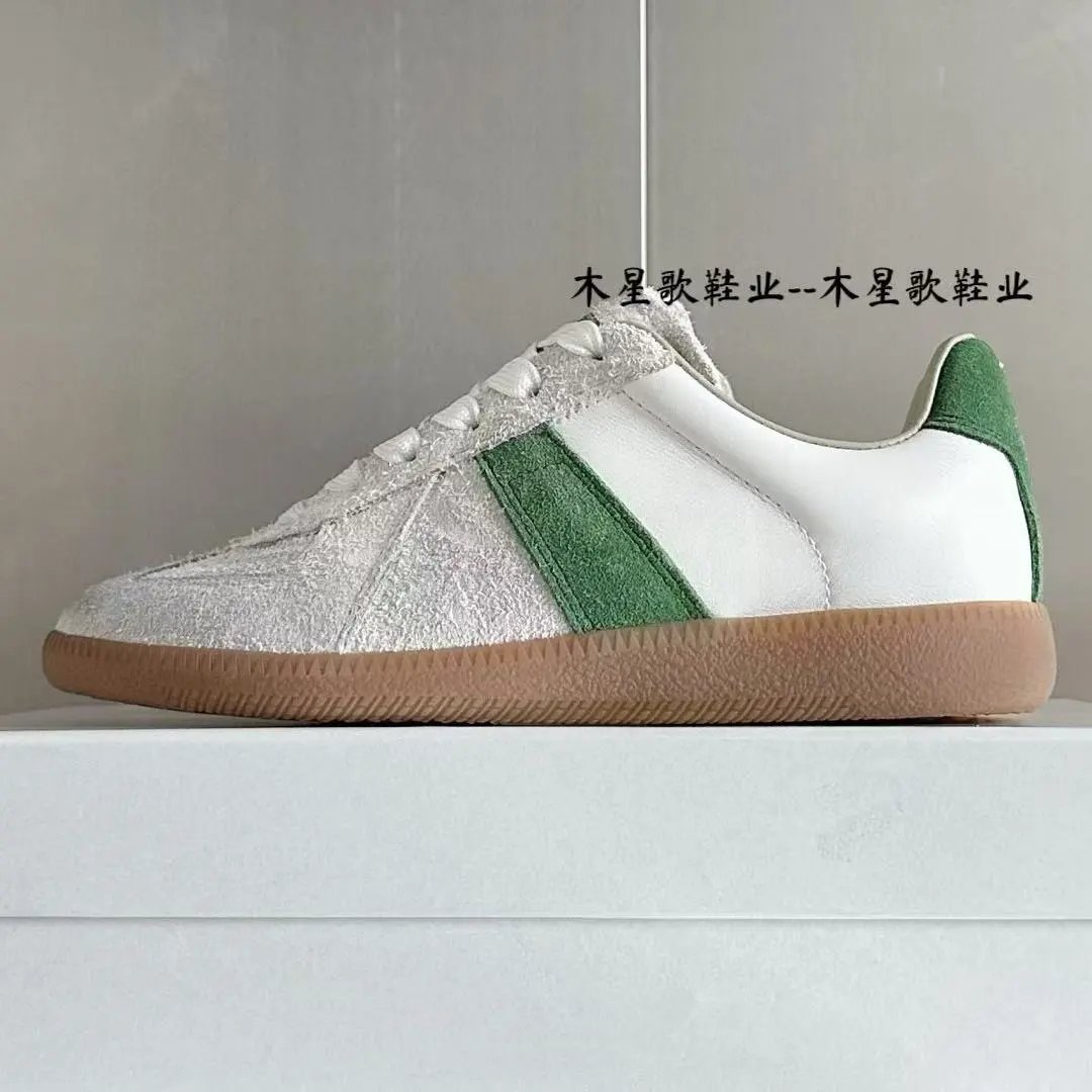 Unbranded Sneakers Low-top suede-panel gum sole — 26