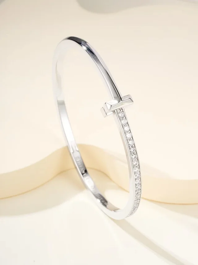 Chanel Jewelry Quilted Hinged Bangle Bracelet product detail image 4
