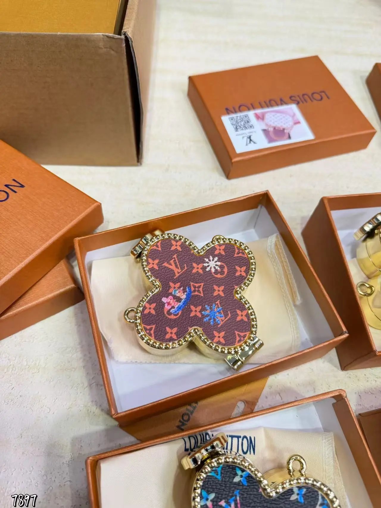 Louis Vuitton Uncategorized Monogram leather keychain — 24