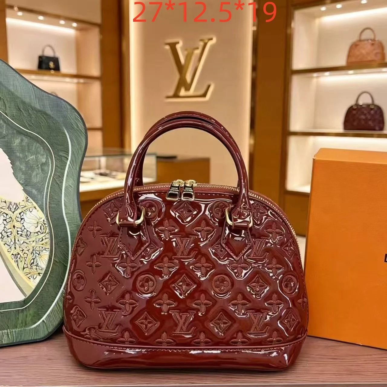 Louis Vuitton Multiple handbag models: 22927, 44579, 46203 — 20