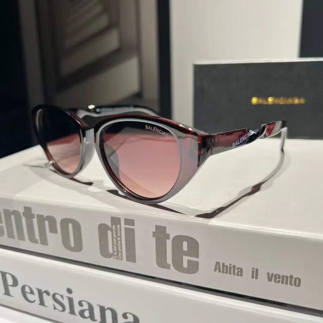 Balenciaga Eyewear Rectangular Logo Sunglasses — 26