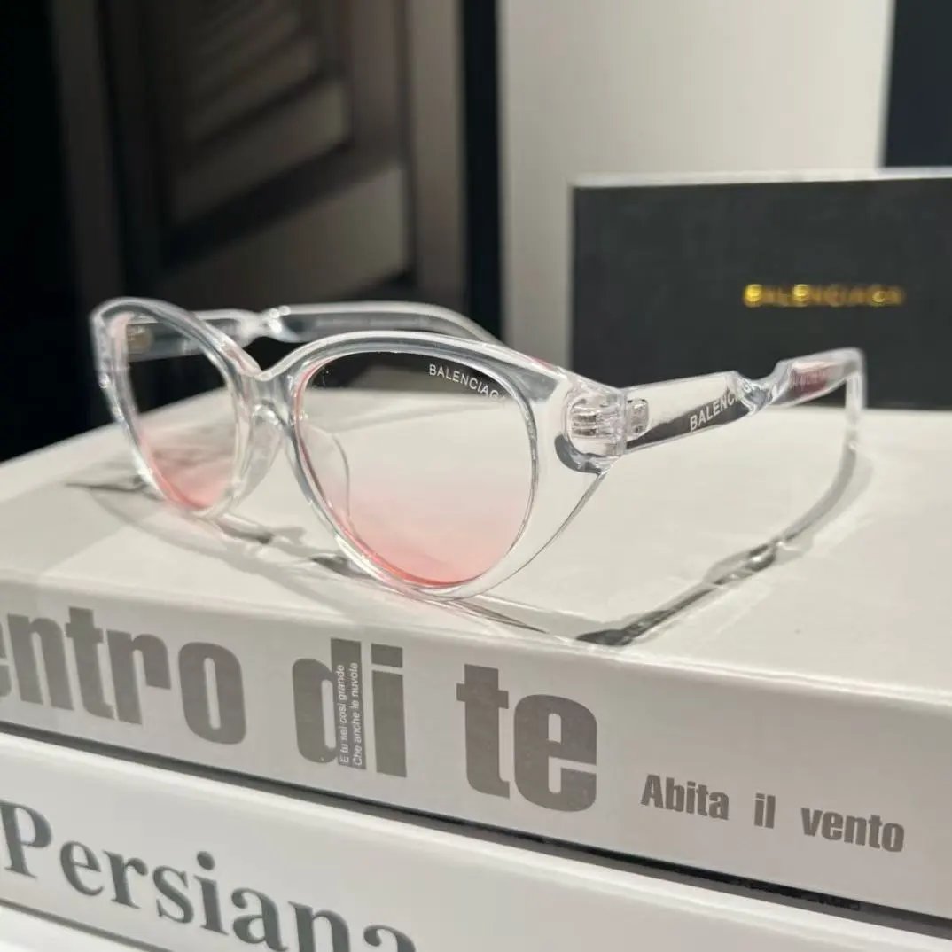 Balenciaga Eyewear Rectangular Logo Sunglasses — 29