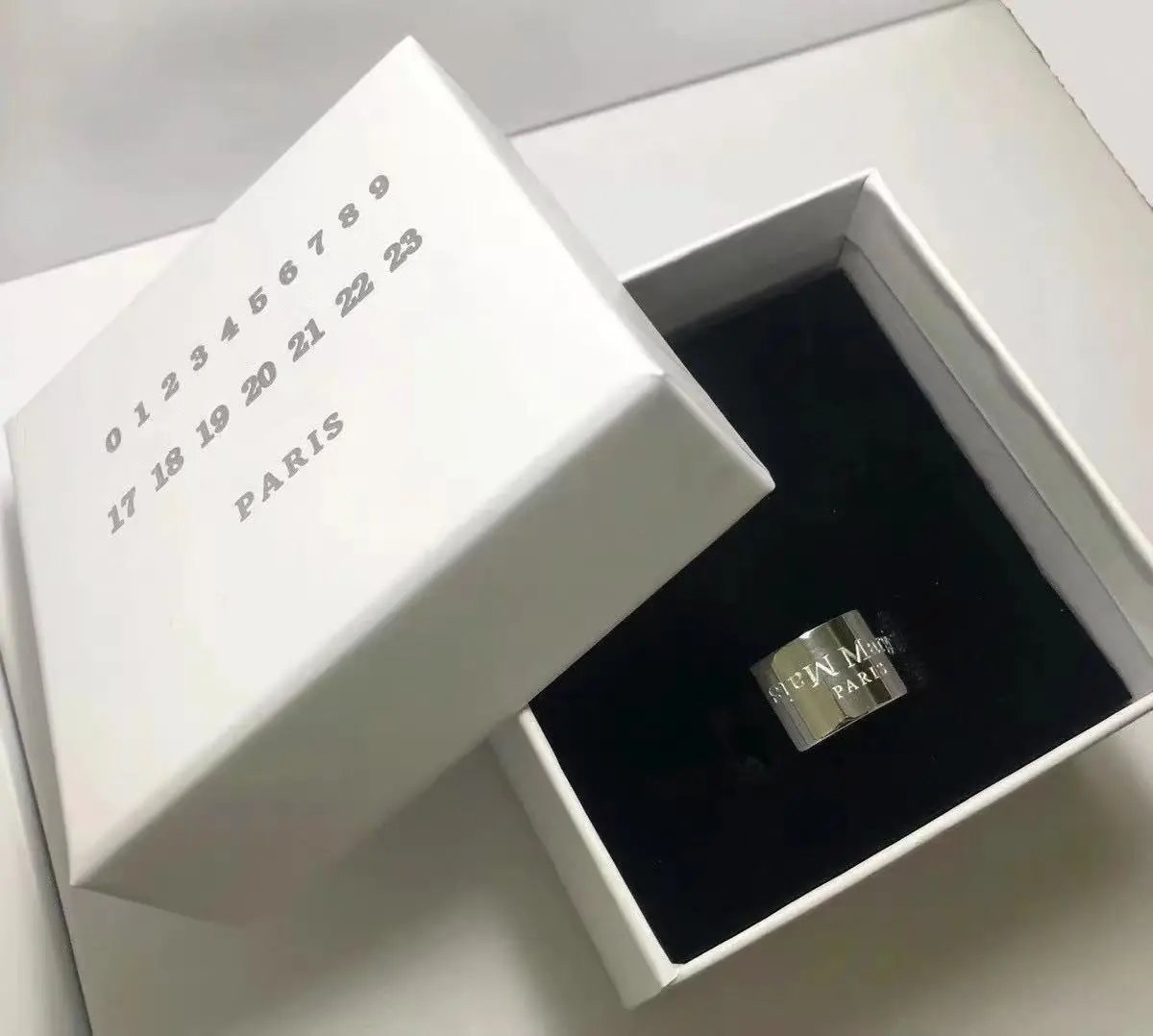 Unbranded Jewelry Number-Engraved Link Bracelet — US 7 (55mm)
