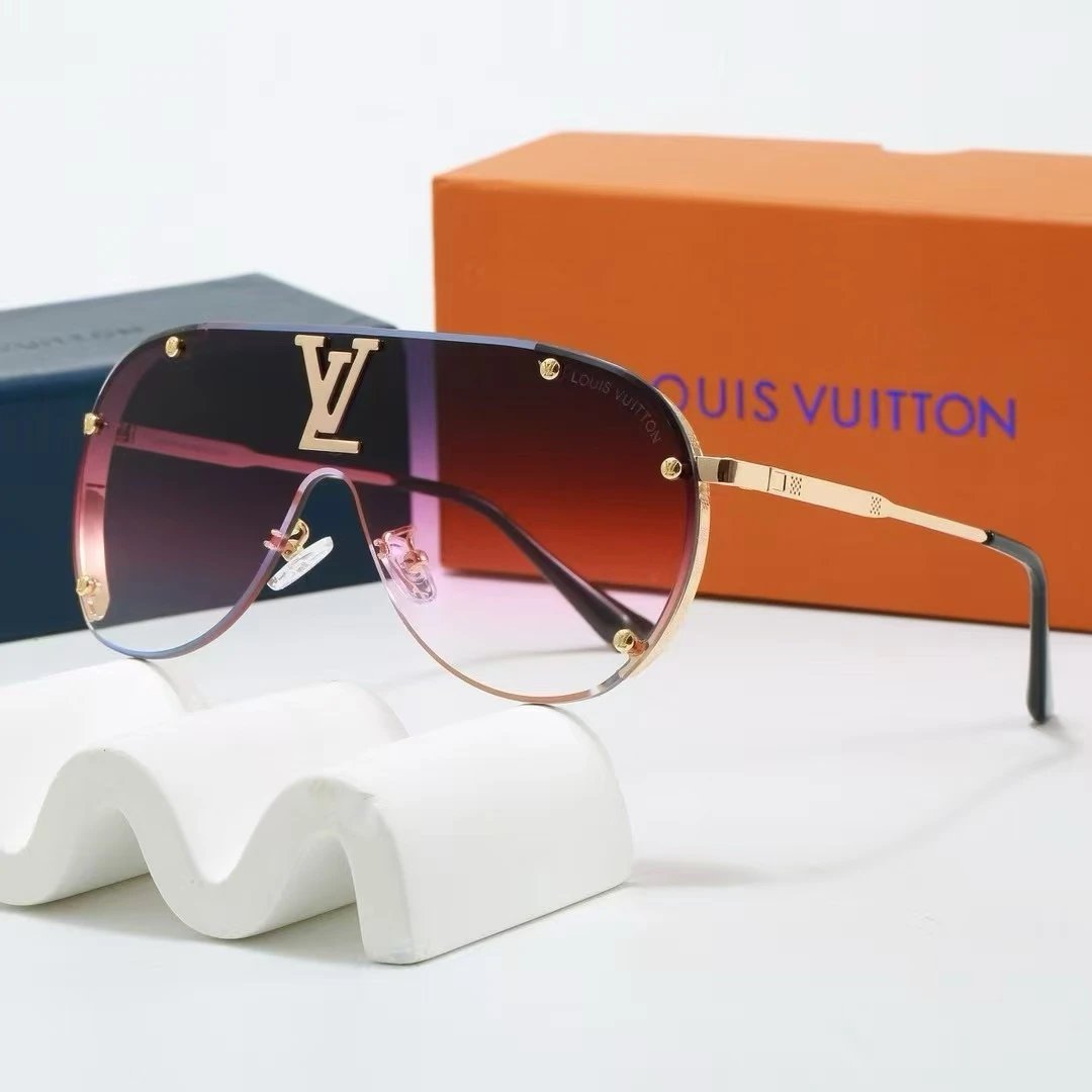 Louis Vuitton Eyewear Oversized shield sunglasses with Monogram print — 14