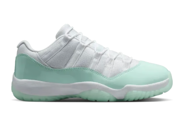Air Jordan 11 Retro Low "Mint Foam"