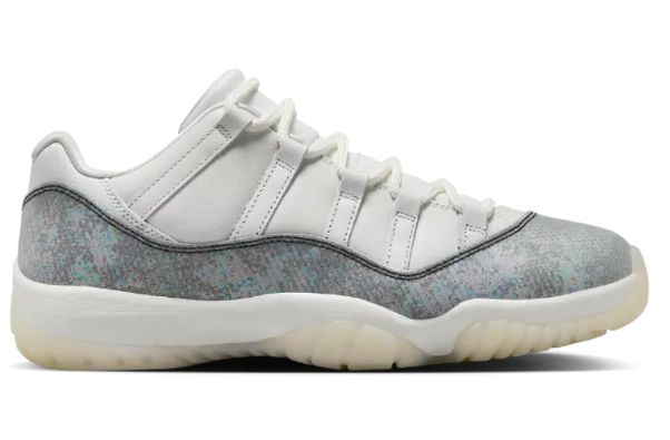 Air Jordan 11 Retro Low "Iridescent"