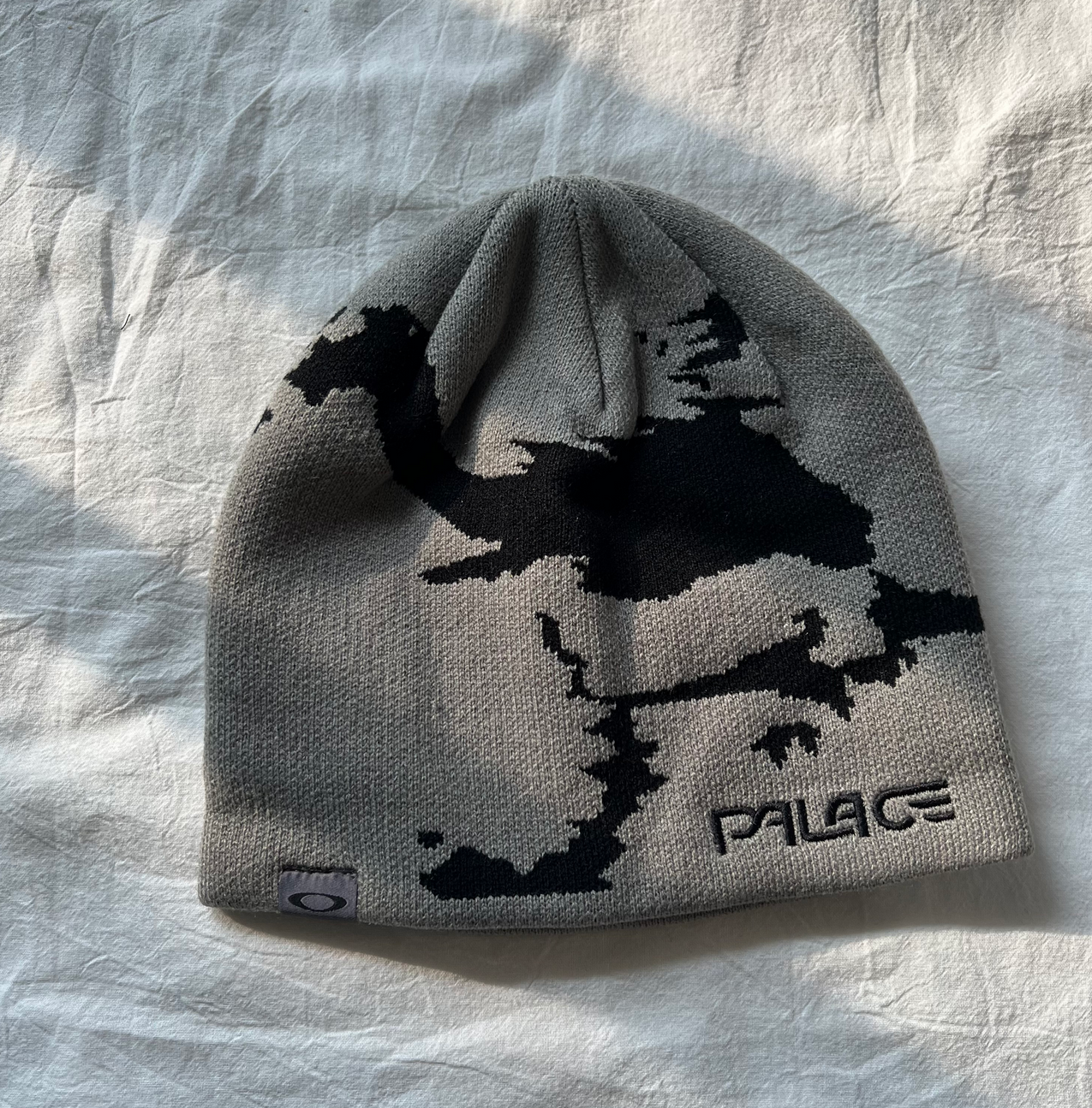 PAL x O Bottom Left Small Circle - Gray Beanie