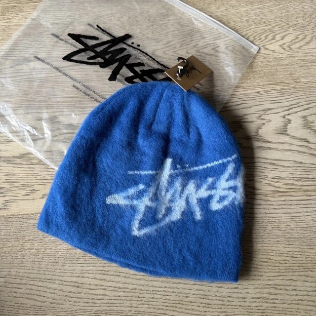 ST Furry Beanie Blue