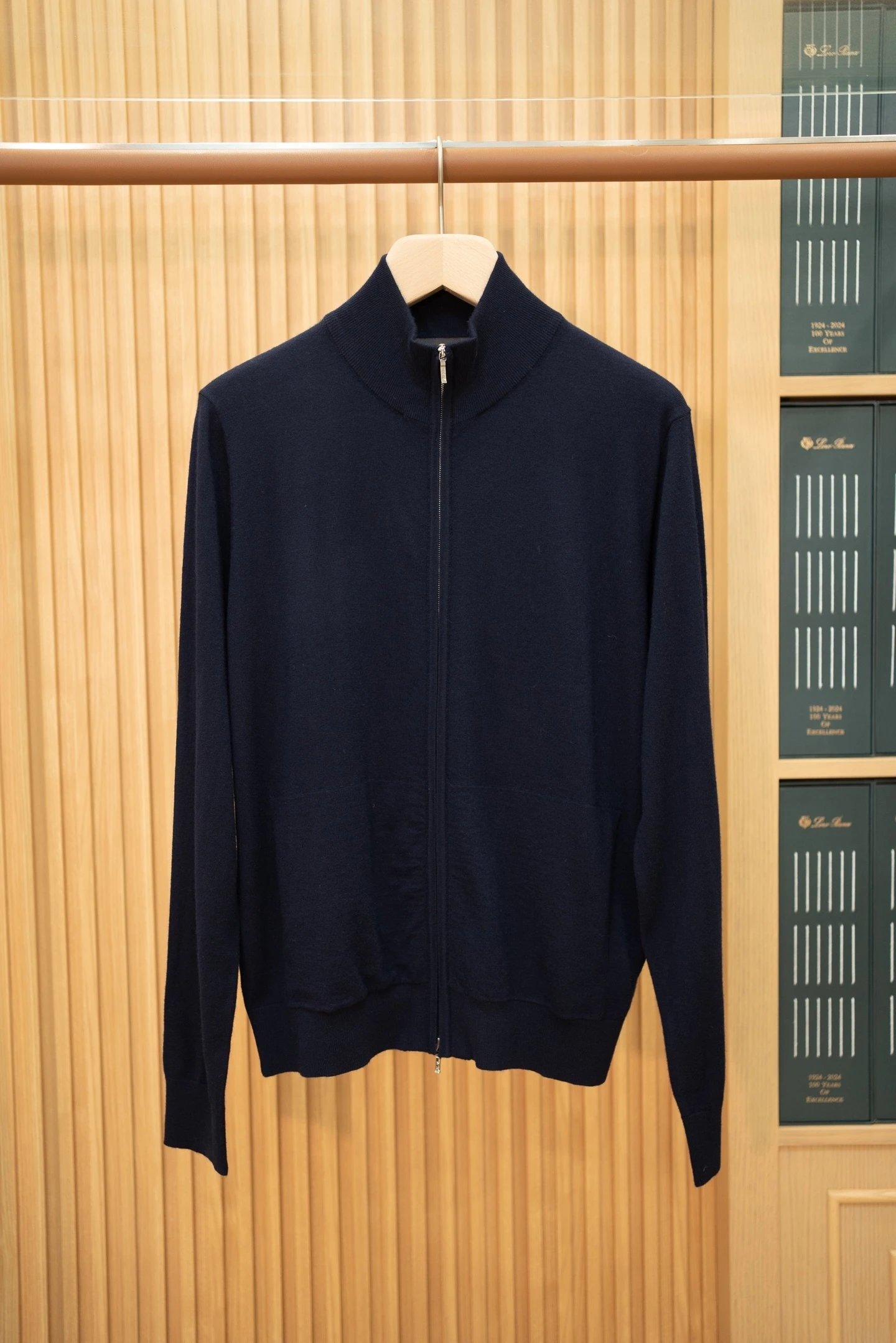 TOP1 --LrThe Gift of Kings® Iconic Jacket非质量问题不退换