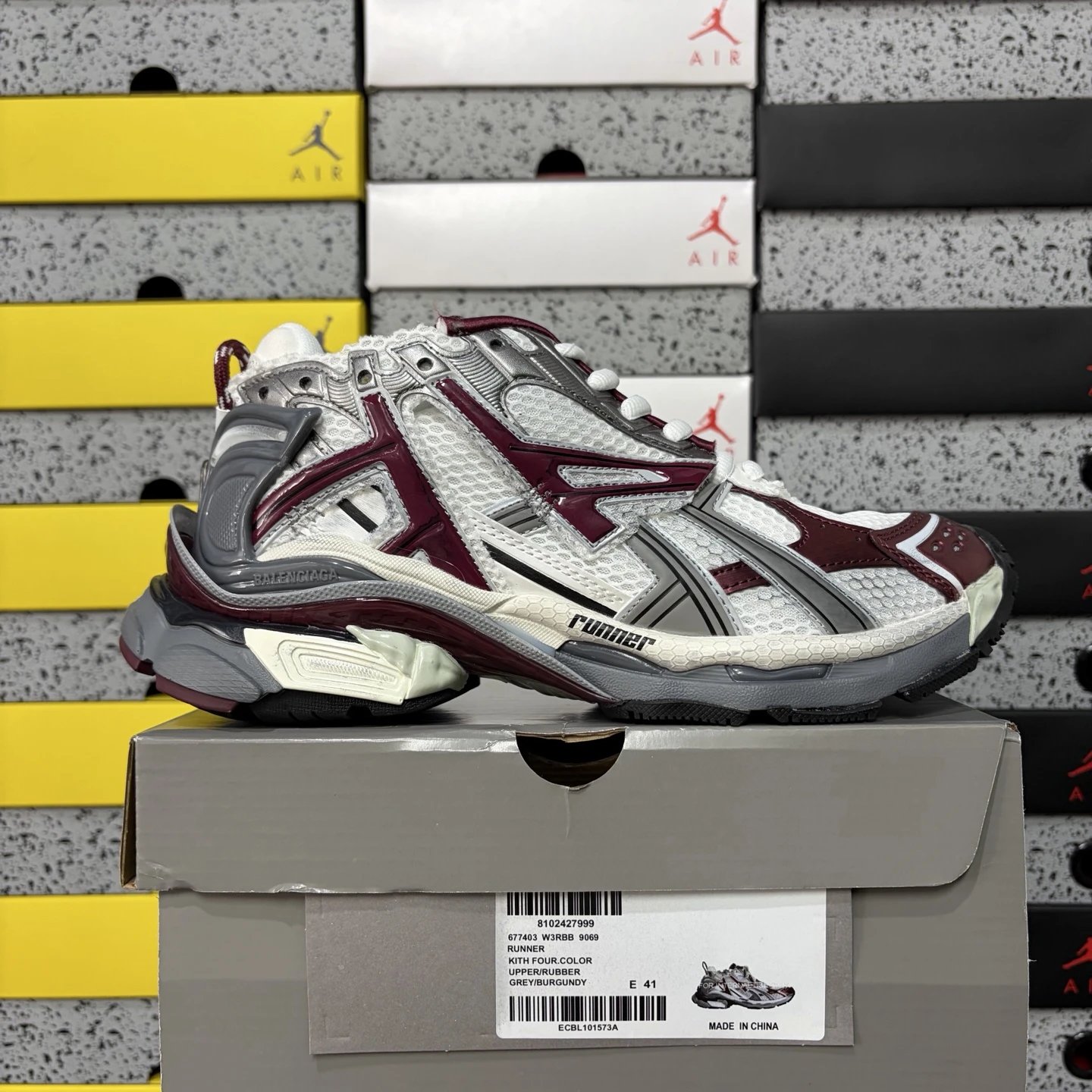 Balenciaga Runner Kith White Burgundy 677403 W3RBB 9069